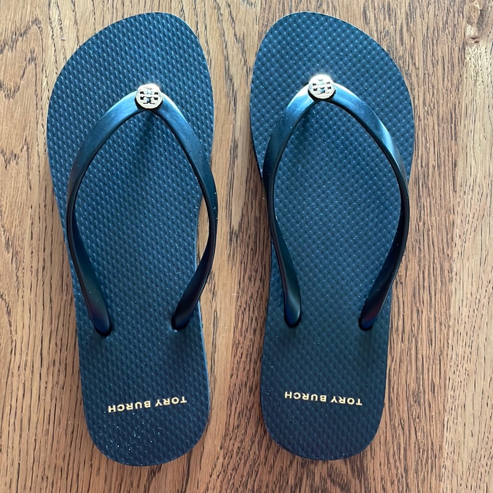 Tory Burch Solid Thin Flip Flop
